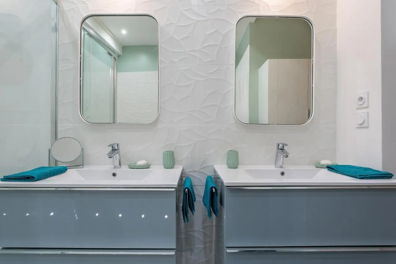 Apartment Host Inn Lyon - Appartement De Luxe Aux Terreaux & Jacuzzi France