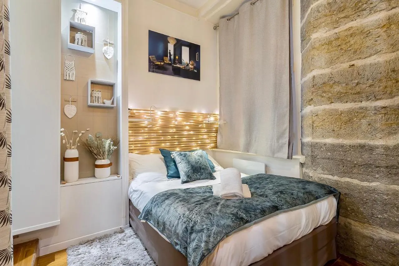 Host Inn Lyon - Appartement De Luxe Aux Terreaux & Jacuzzi Apartment