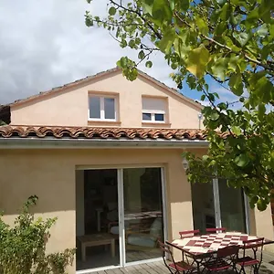 Maison Cosy Avec Jardin Privé Hébergement de vacances Cadalen